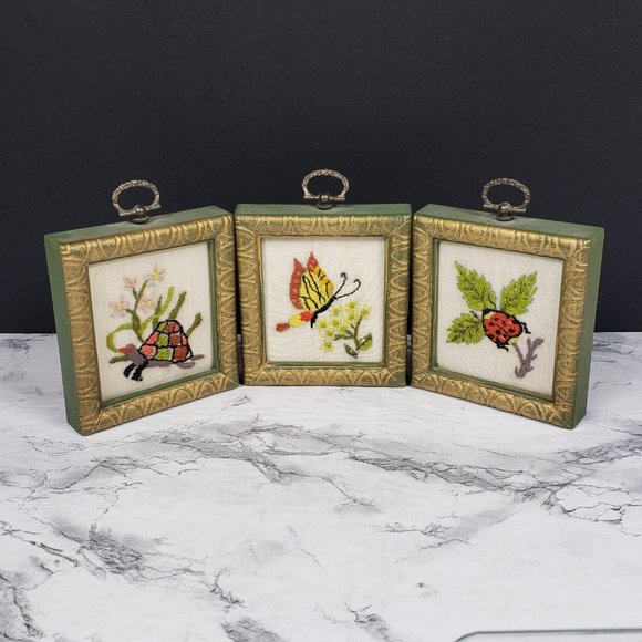 Handmade Framed Small Needlepoints Three Vintage - Picture 6 of 6